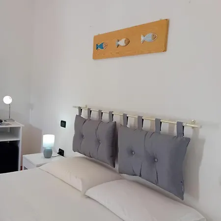 לינה וארוחת בוקר Il Canarino 3*